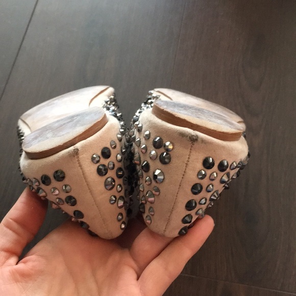 Pointed toe Flat - Picture 6 of 6